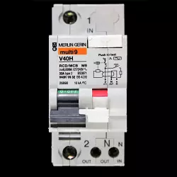 MERLIN GERIN 32 AMP TYPE 2 M9 30mA DOUBLE POLE RCBO RCD MCB TYPE AC V40H 26898